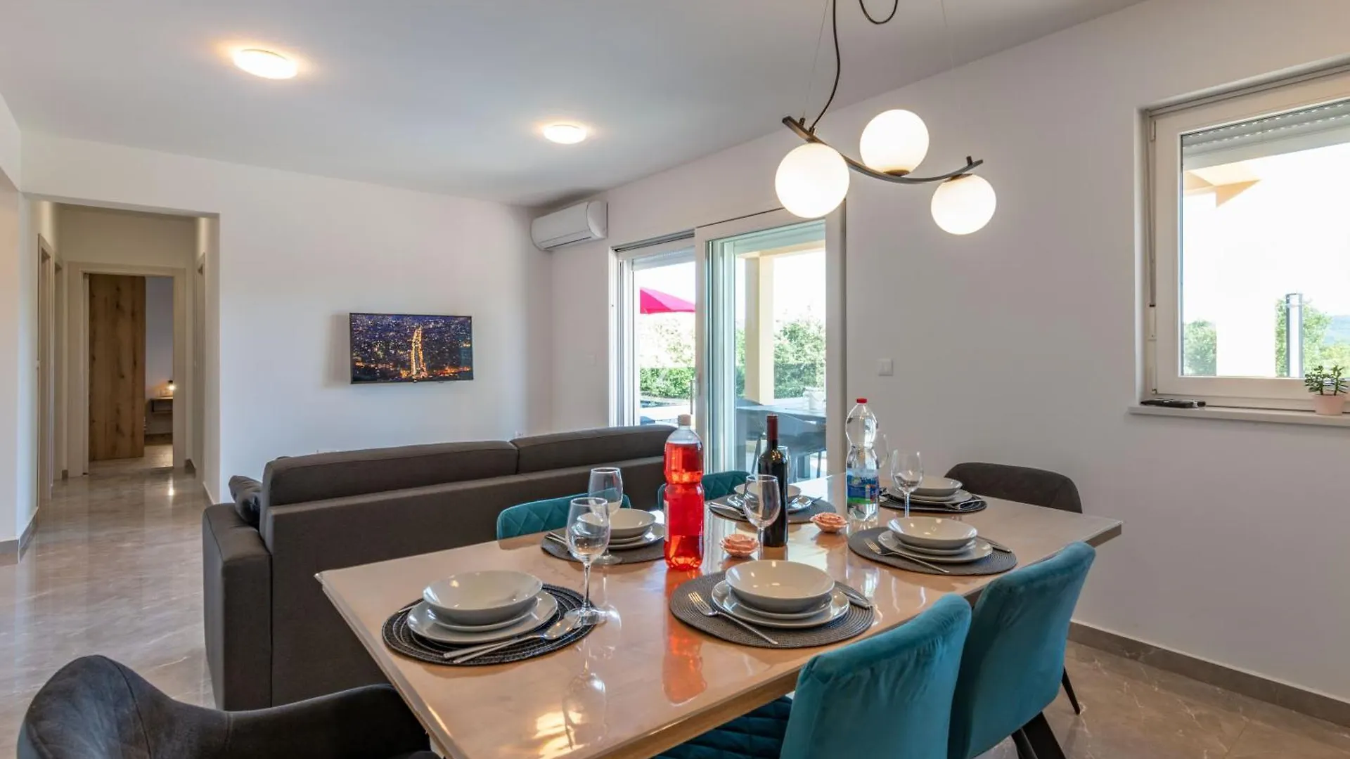 Villa Mia in Labin, a two apartment villa with pool close to the sea Krapan 度假居