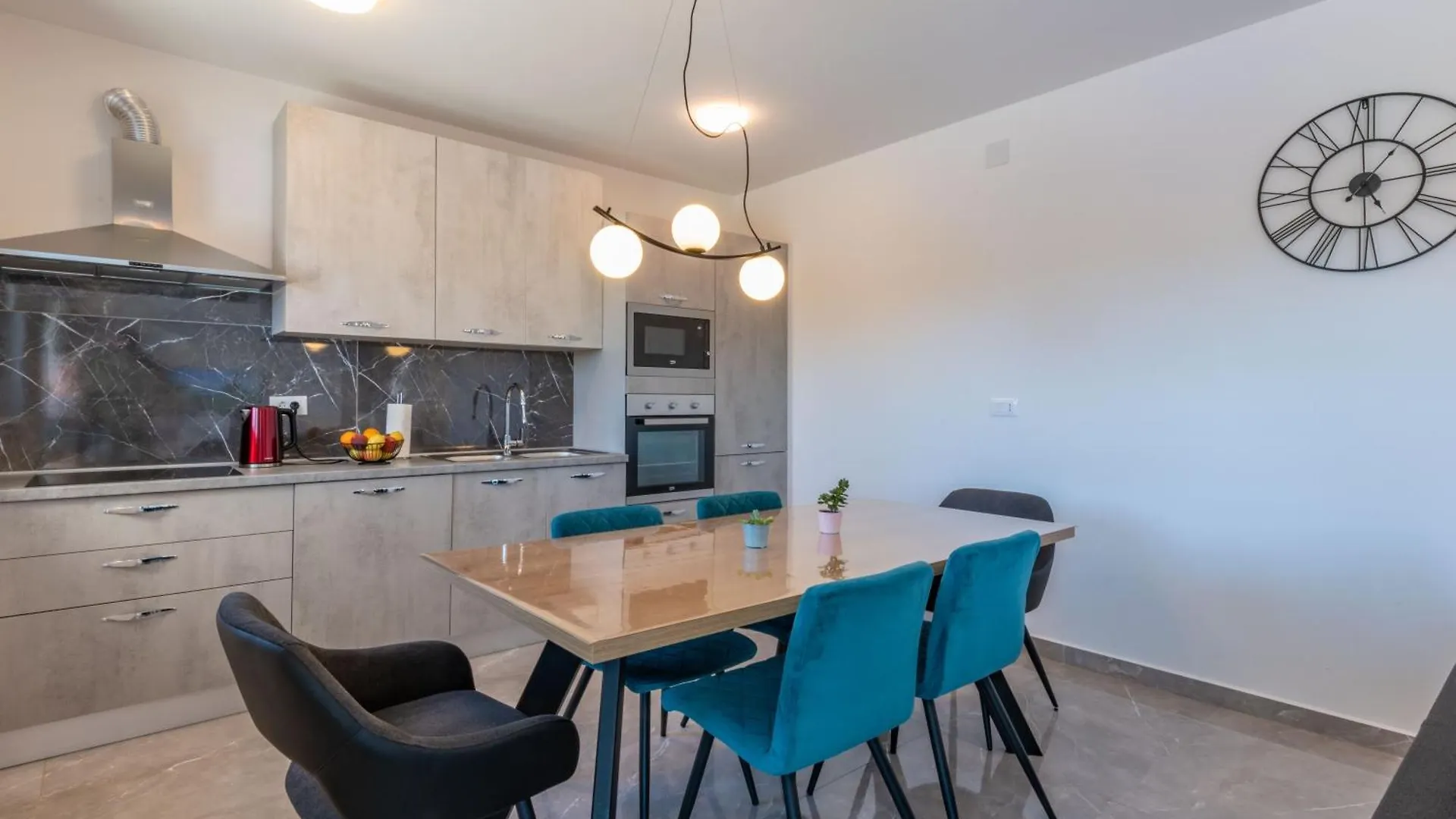 Villa Mia in Labin, a two apartment villa with pool close to the sea Krapan 度假居